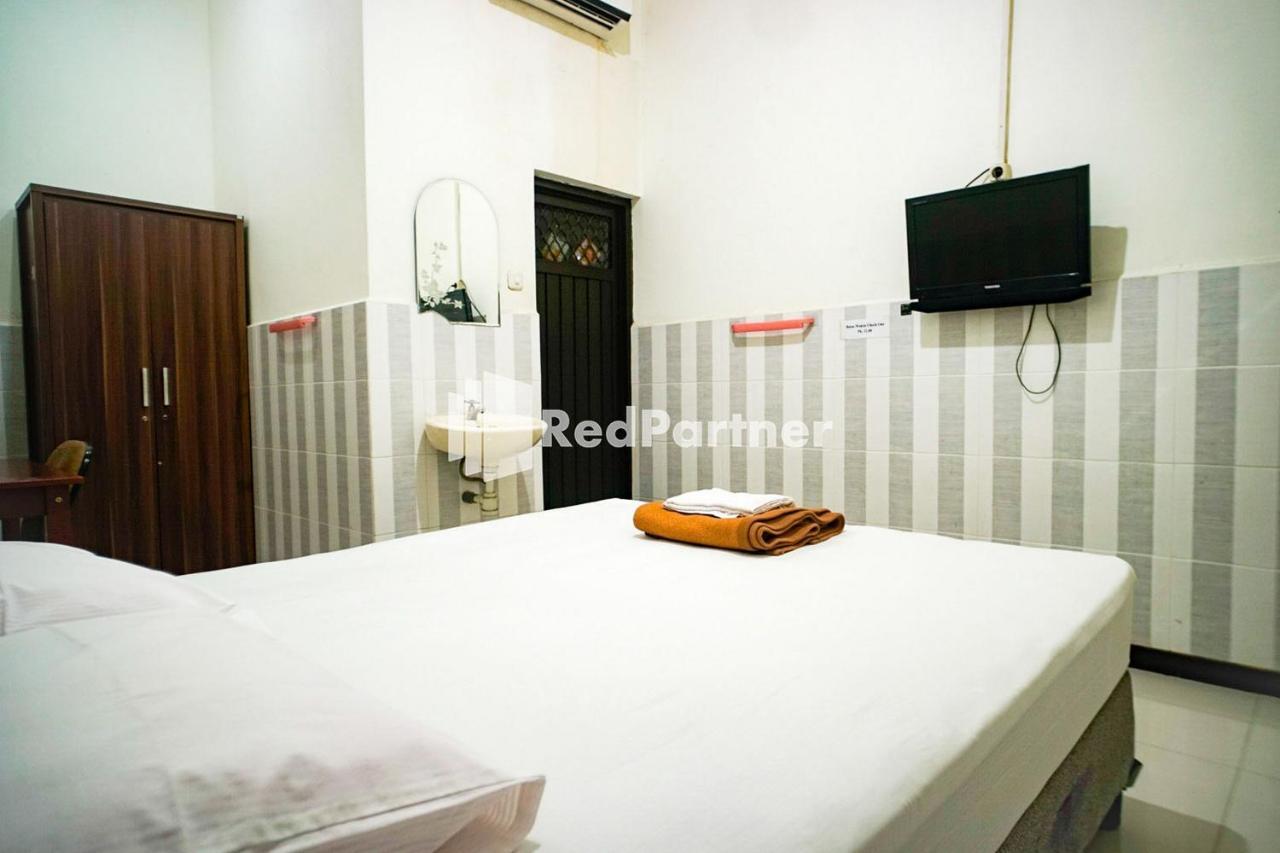 Hoki Homestay Redpartner 泗水 外观 照片