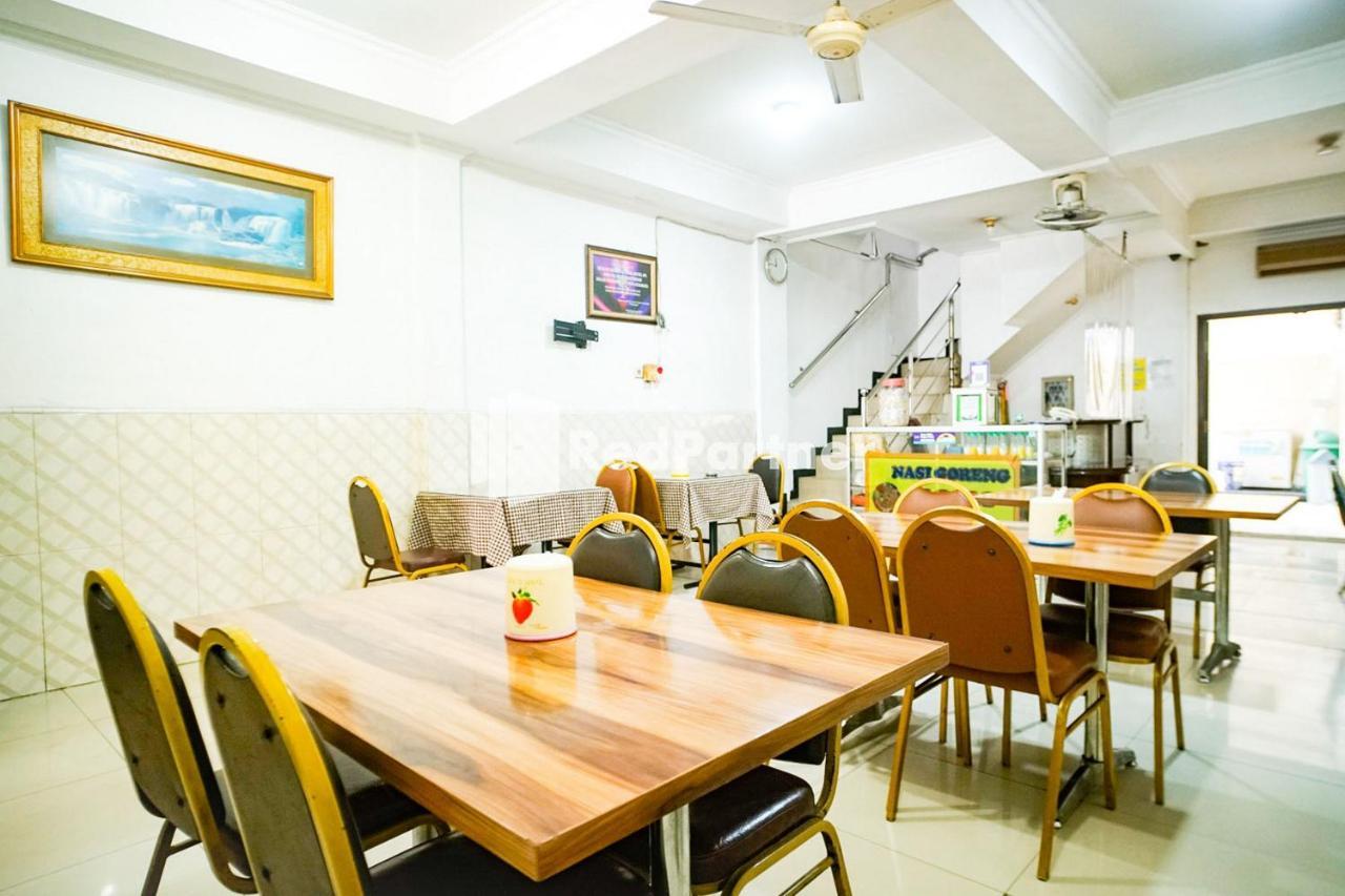 Hoki Homestay Redpartner 泗水 外观 照片